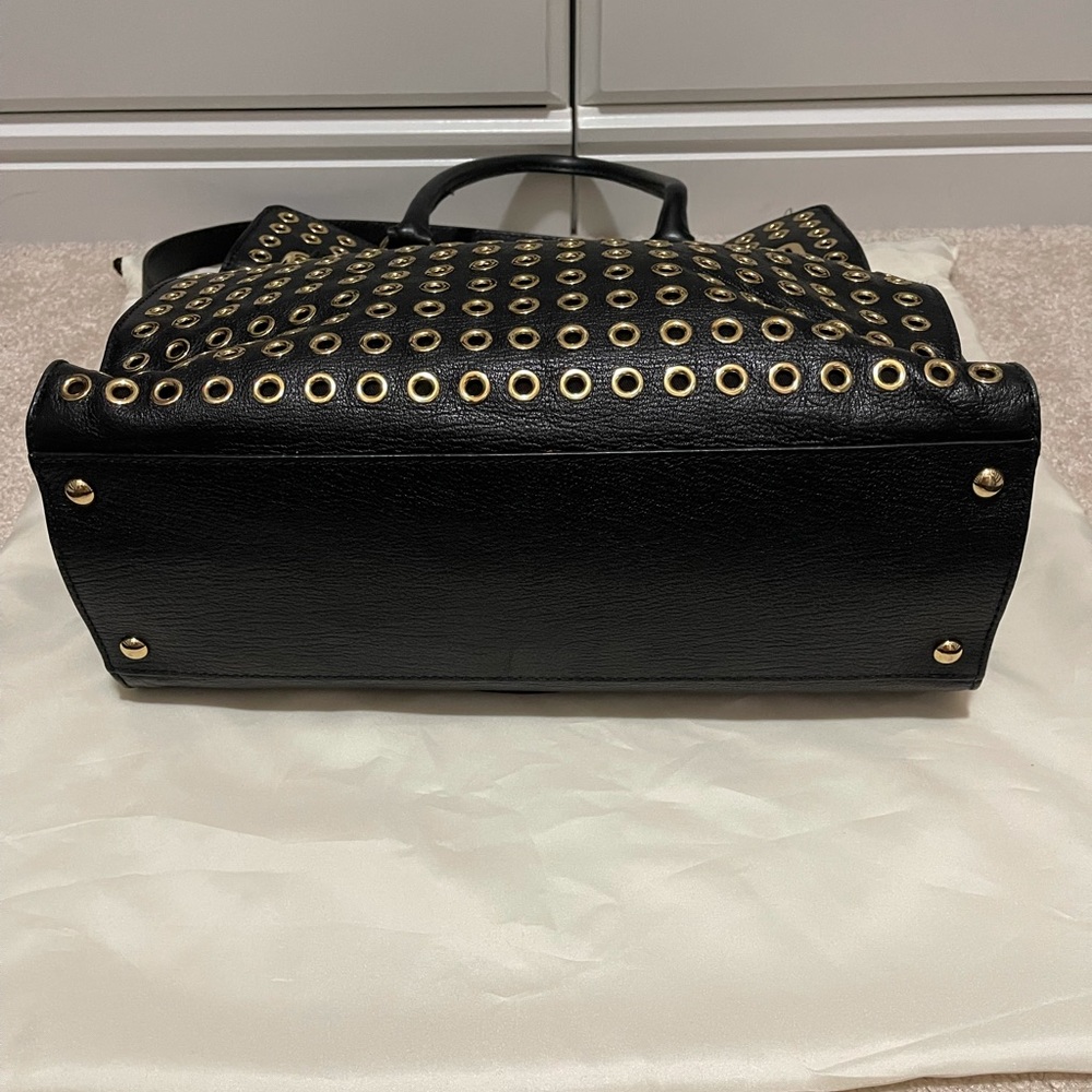 Michael Kors leather studded bag - Picture 3 of 9